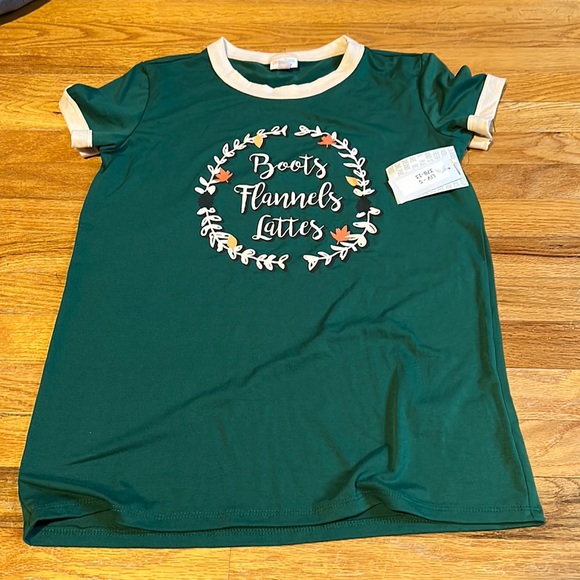 LuLaRoe Tops - LulaRoe Liv Tee